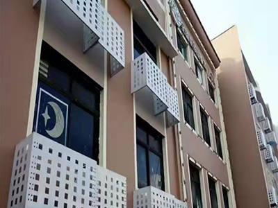 ���̰���