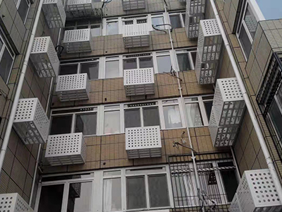 ���̰���